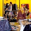 Магазины одежды и обуви в Икряном